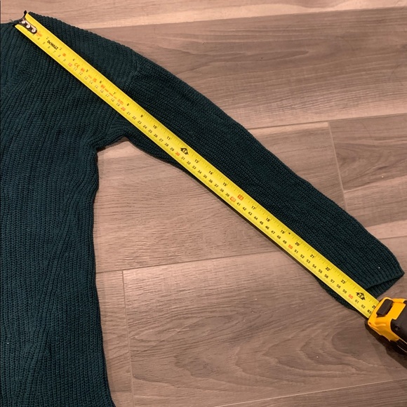 Aritzia Babaton "Jarrod" linen & silk green sweater (size XXS) - Picture 10 of 10